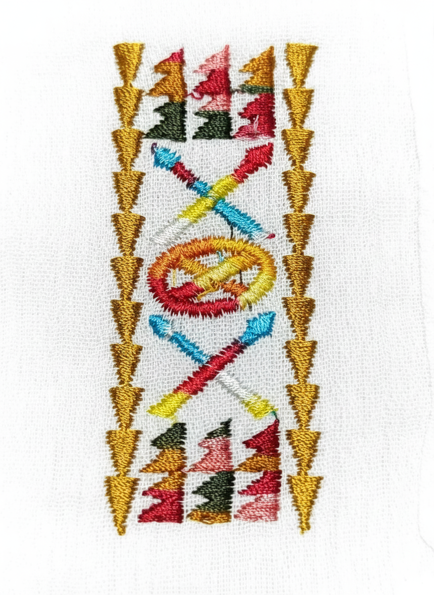 La elección ideal para los más pequeños del hogar. Este adorable conjunto de dos piezas está diseñado pensando en la piel sensible y la máxima libertad de movimiento de tu bebé. Confeccionado en tejido de algodón/manta ligero y suave, garantiza que se mantenga fresco y cómodo en el clima cálido. La camisa tipo túnica facilita el vestir gracias a su cuello abierto de cordones, y el pantalón tiene una cintura elástica muy suave, perfecta para el uso de pañal y el juego activo. Un básico fresco y elegante para cualquier evento de día, paseo familiar o bautizo de verano.