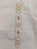 Guayabera Beige Bordada Manga Corta Cuello Piloto Tabita - Image 3