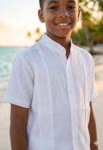 Guayabera Manga Corta Cuello Piloto Hindú Bordada Niño - Image 2