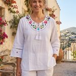 Blusa L Blanca Bordada Hindú Cerrada Manga 3/4 R.3550
