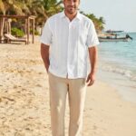 Guayabera Blanca Manga Corta Cuello Corbata Graciela